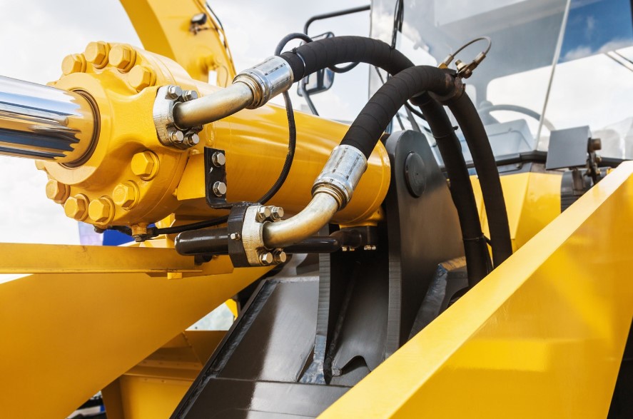Understanding Your Industrial Hydraulic Fluid and its Properties: 5 Ways to Boost your Workplace Safety
